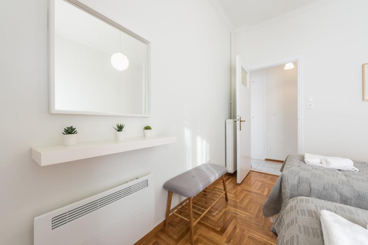 Cozy And Fresh Apt Close To Metro أثينا المظهر الخارجي الصورة