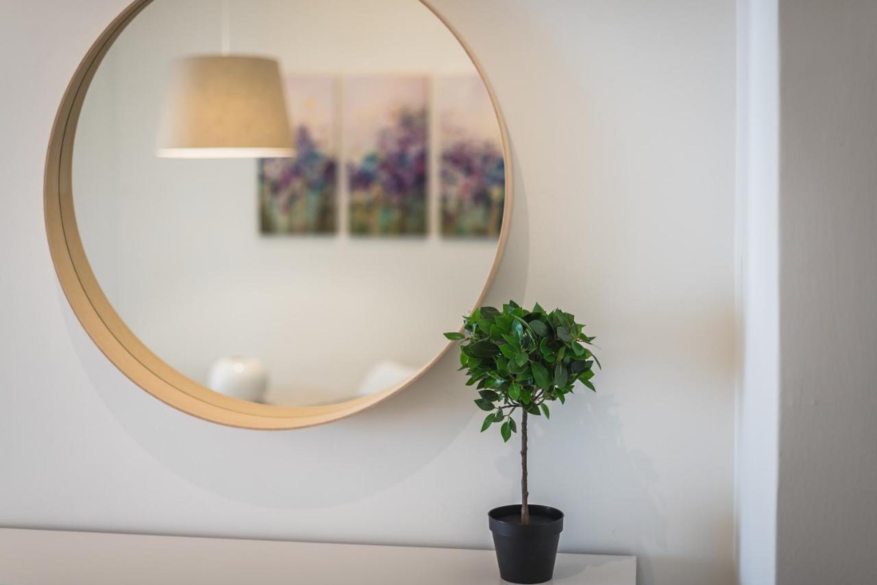 Cozy And Fresh Apt Close To Metro أثينا المظهر الخارجي الصورة